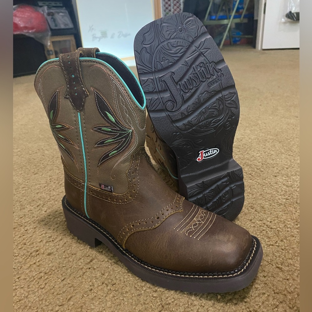 Justin Boots Brown and Teal Ankle Boots